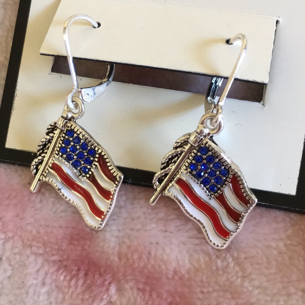 American Flag Pierced Earrings by Napier NWT - Picture 3 of 4